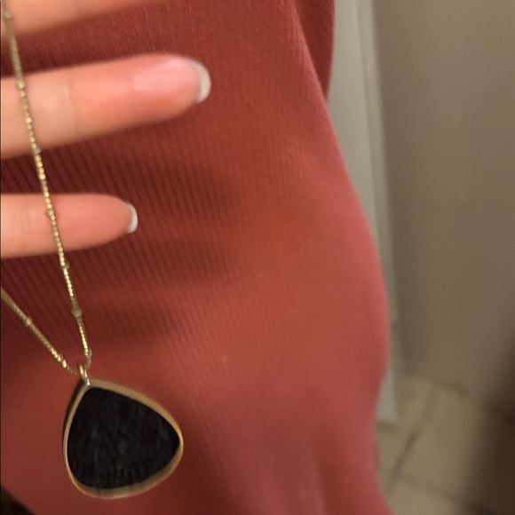 Elegant Long Necklace with Teardrop Pendant - Picture 5 of 9